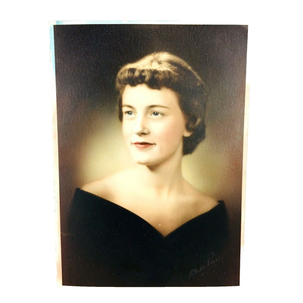 Vintage 30s 40s Cabinet Photograph High School Age Pretty Girl Portrait 7X5